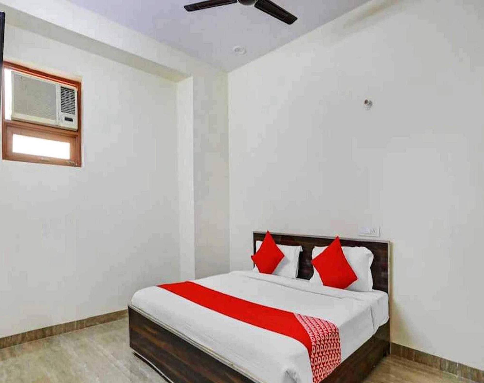 Hotel Sky Bird Bhauli Exterior foto