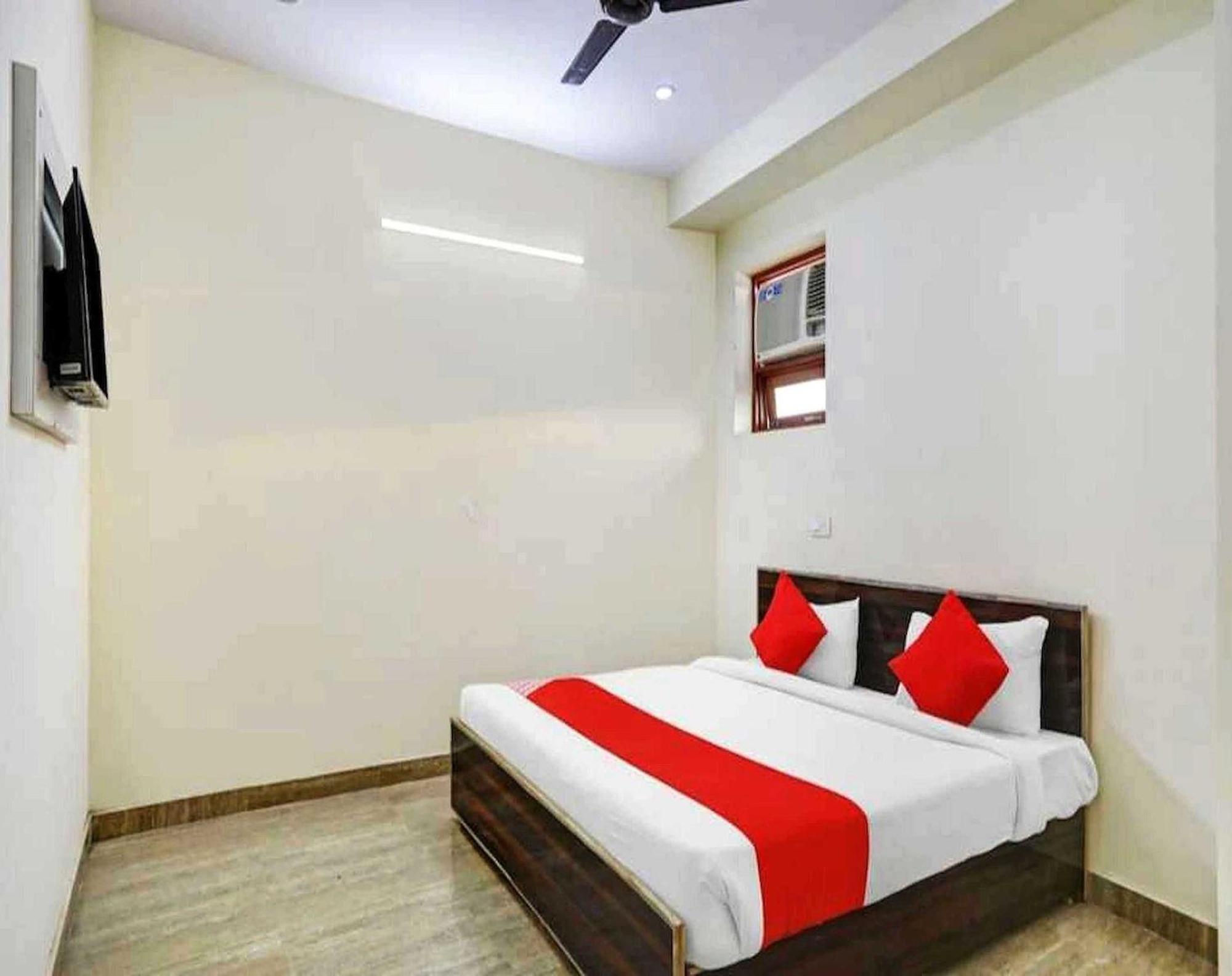 Hotel Sky Bird Bhauli Exterior foto